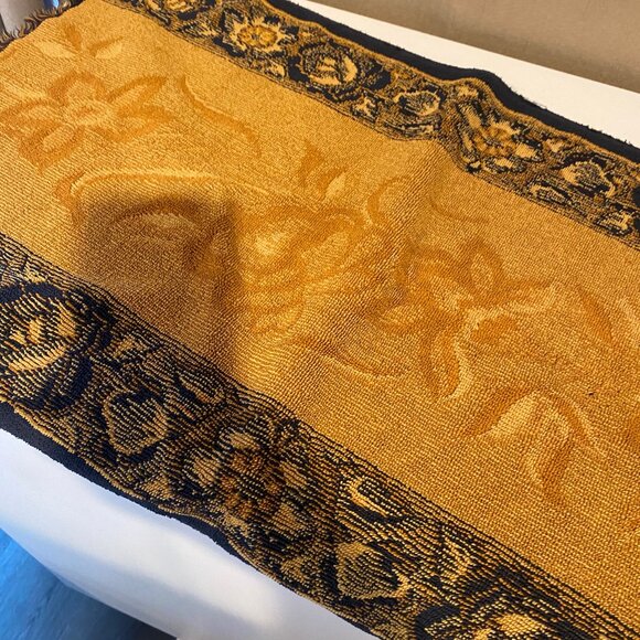 Vtg Fieldcrest Regency‎ Style Towel Old World Castlecore 28x16 - Picture 3 of 3